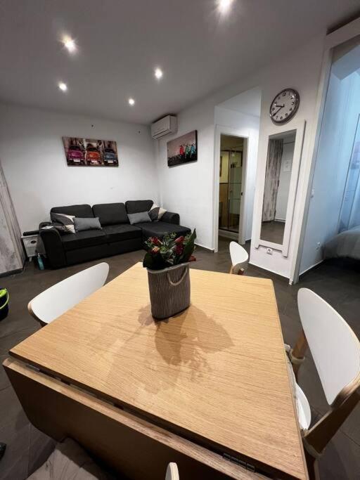 Great Apartment Close To Plaza De Torres Alicante Exterior photo