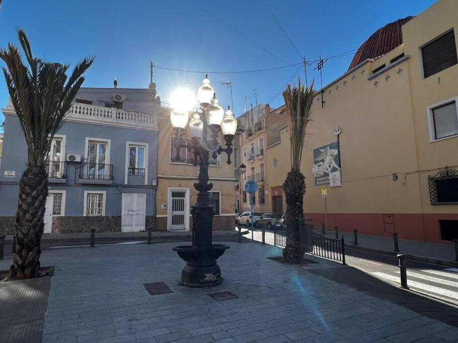 Great Apartment Close To Plaza De Torres Alicante Exterior photo