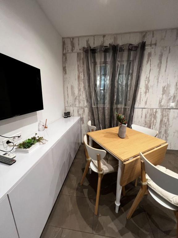 Great Apartment Close To Plaza De Torres Alicante Exterior photo